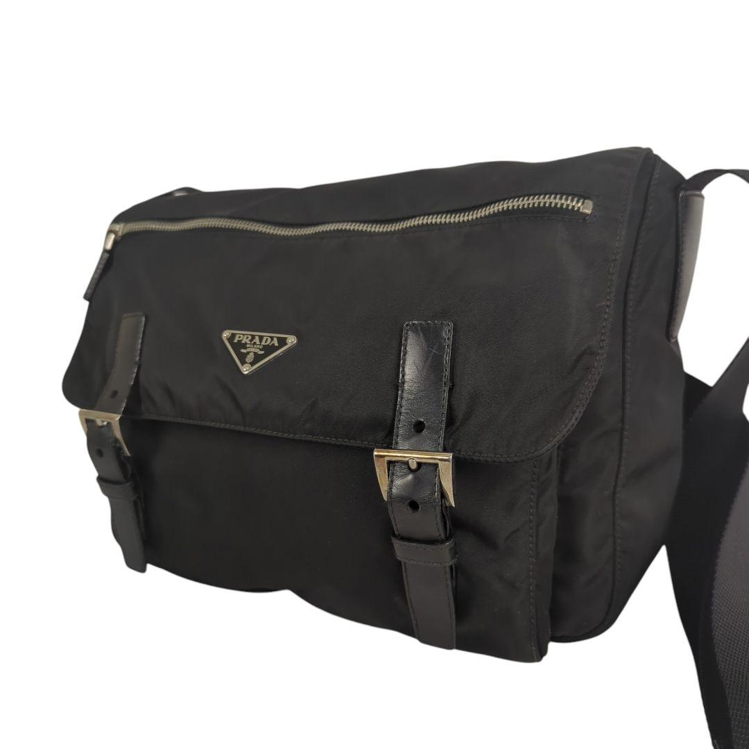PRADA プラダ ナイロン ショルダー メッセンジャーバッグ プレート ロゴ