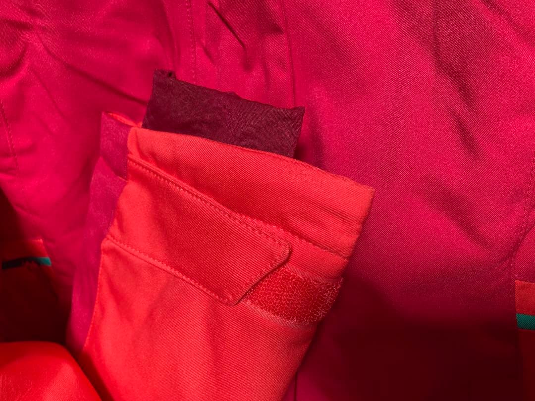 未使用 サロモン スキーウェア ジャケット 女性用 XS Salomon