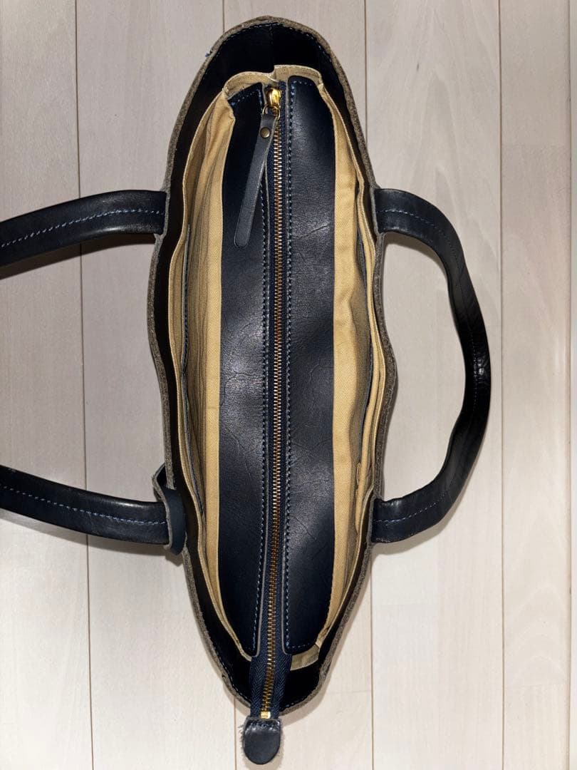 東急ハンズオリジナル　ガッドワーク　レザートート　L　37501　ネイビー