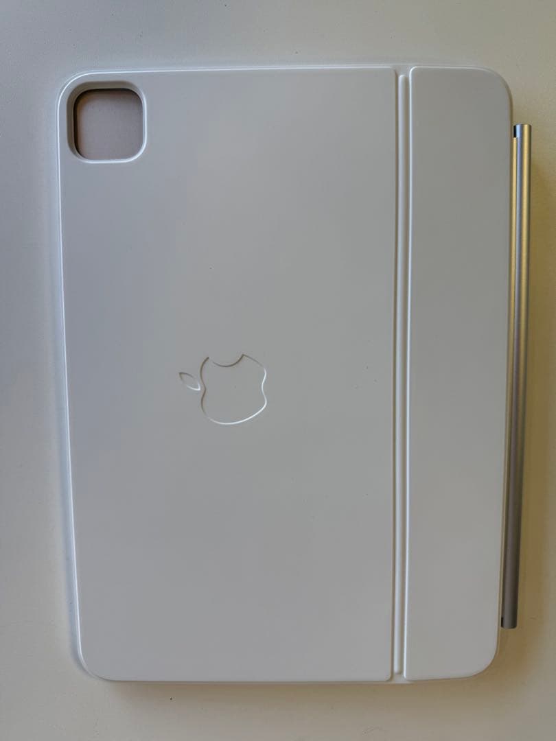 11iPad Pro（M5）用 Magic Keyboard ホワイトほぼ新品