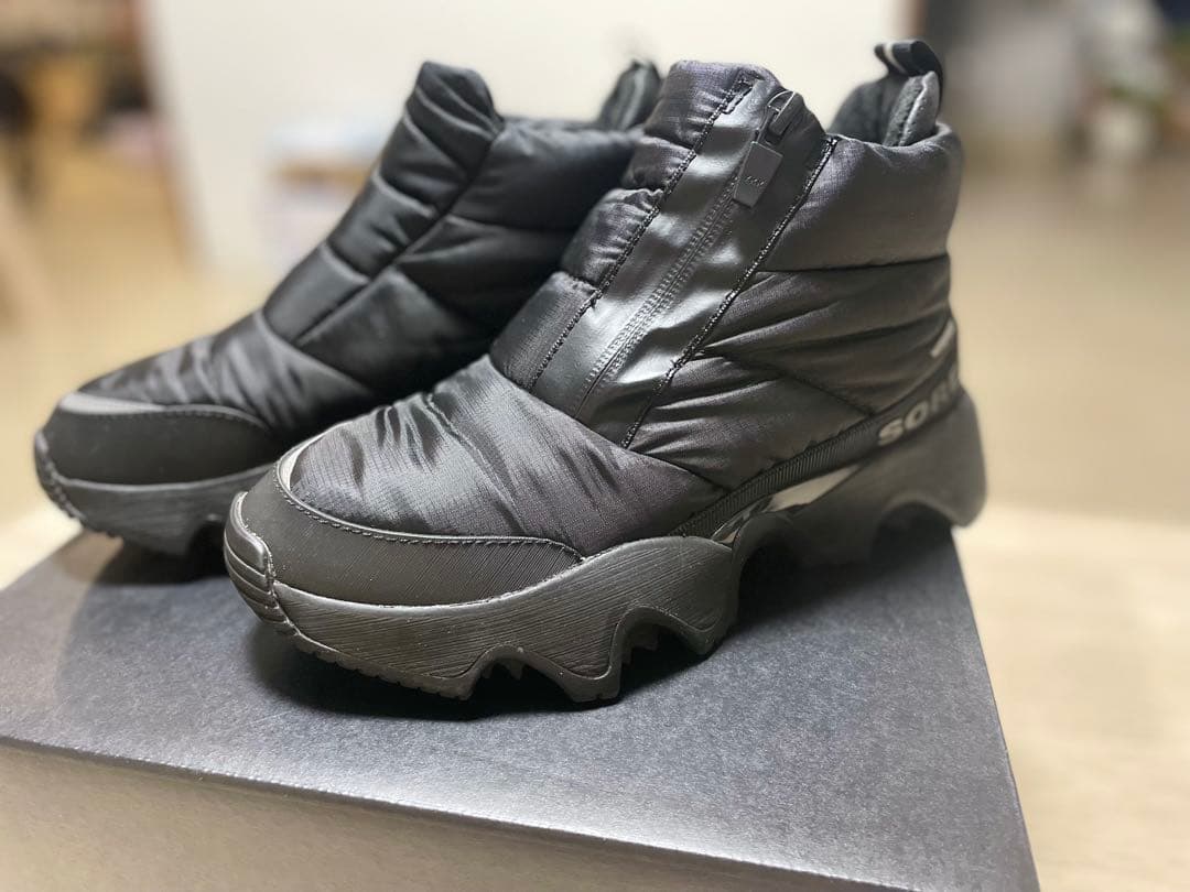 SOREL キネティックインパクトパフィージップ　ウォータープルーフ 22.5