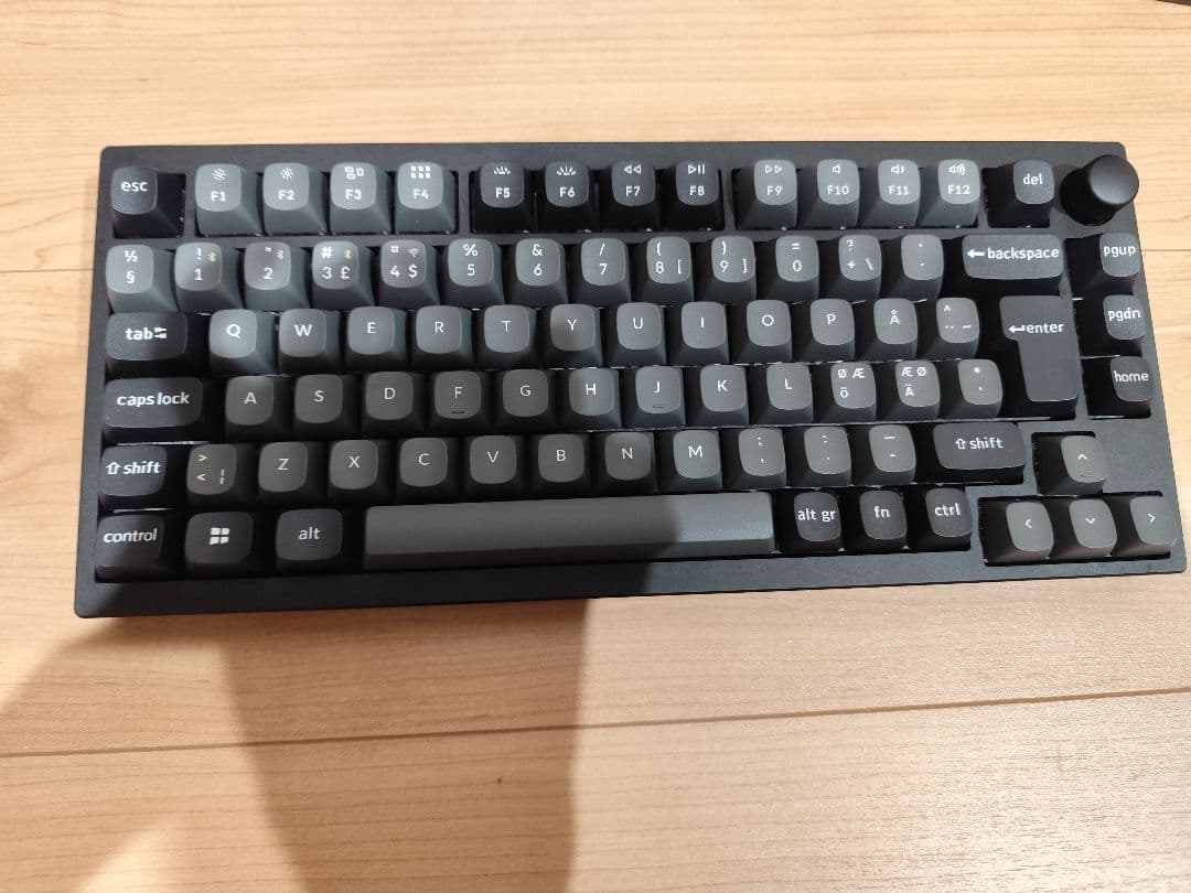 Keychron Lemokey P1 QMK 赤軸 Nordic ISO