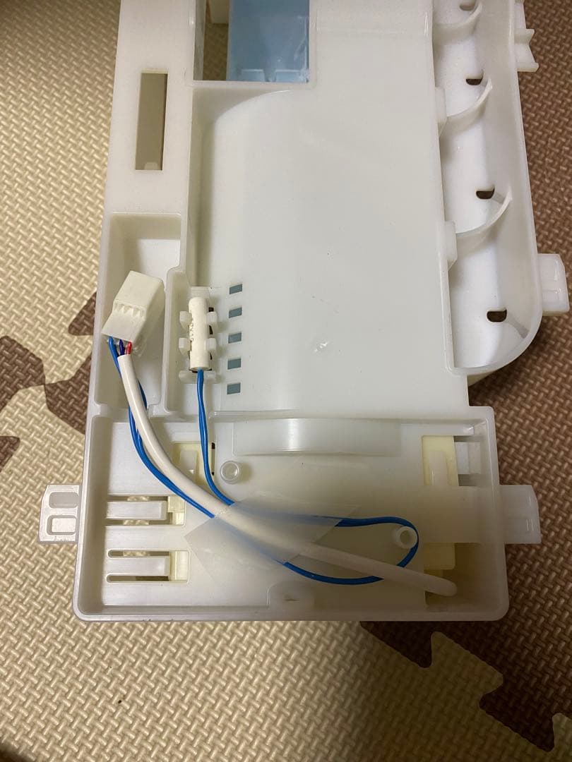 日立冷蔵庫部品　2セット　型番：R-HW52J