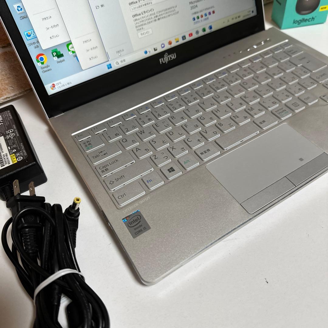 美品　富士通ノートPC FHD Corei5 SSD256GBオフィス2024年