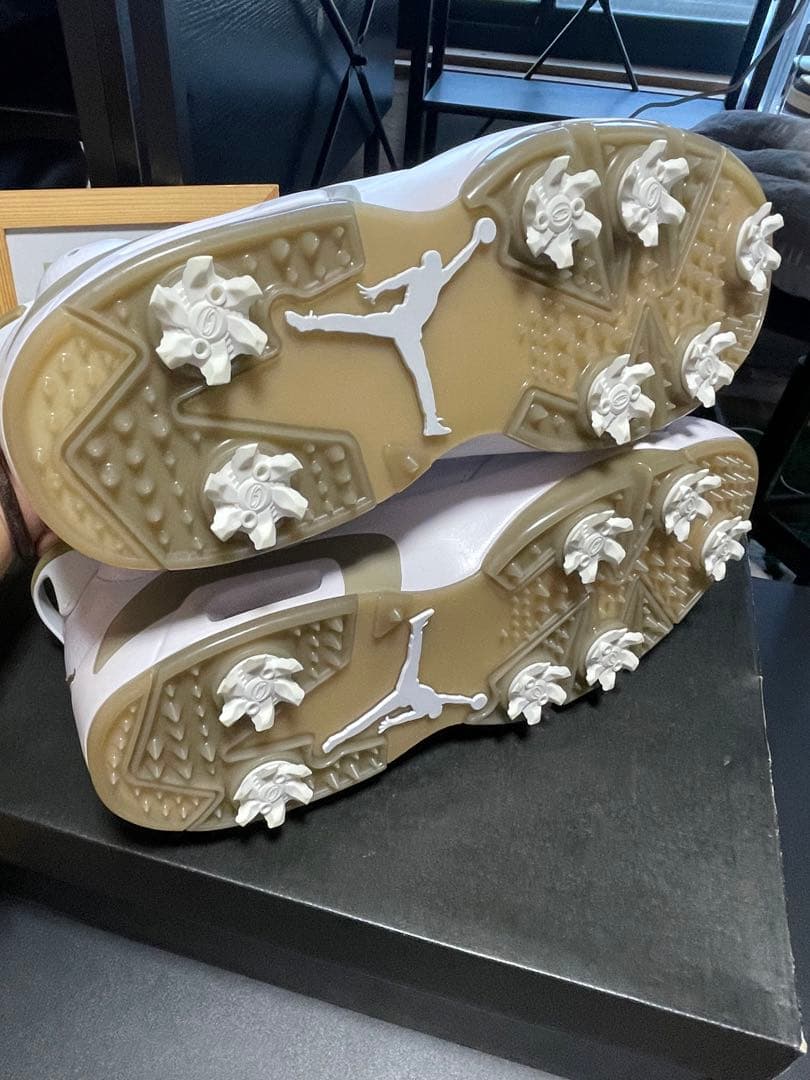 ナイキ エアジョーダン6 ロー ゴルフ \"ホワイト/カーキ\"