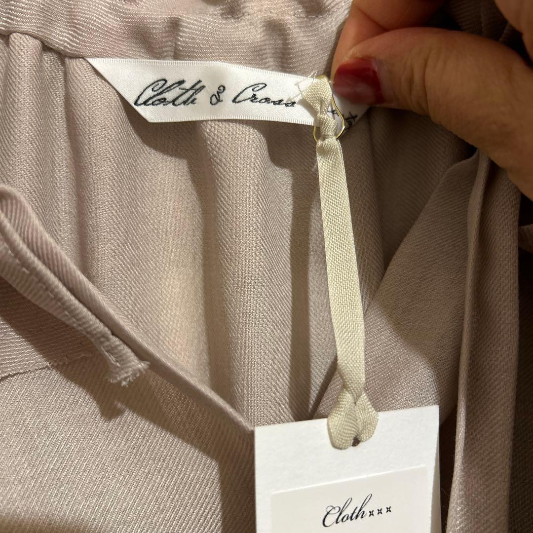 【新品¥5000お値引き】ハグオーワービエラダブルフリルカラーリボンブラウス