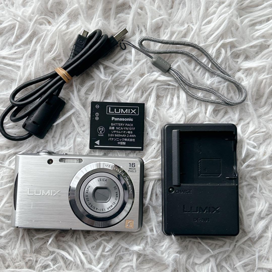 【液晶キズなし】Panasonic DMC-FH5 純正バッテリー 充電器