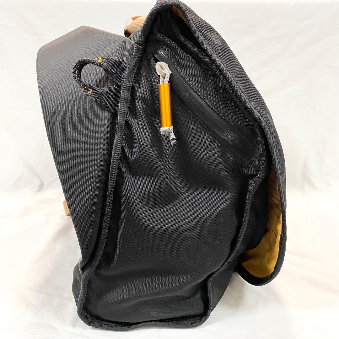 美品 mountain hard wear ワンショルダー メッセンジャーバッグ