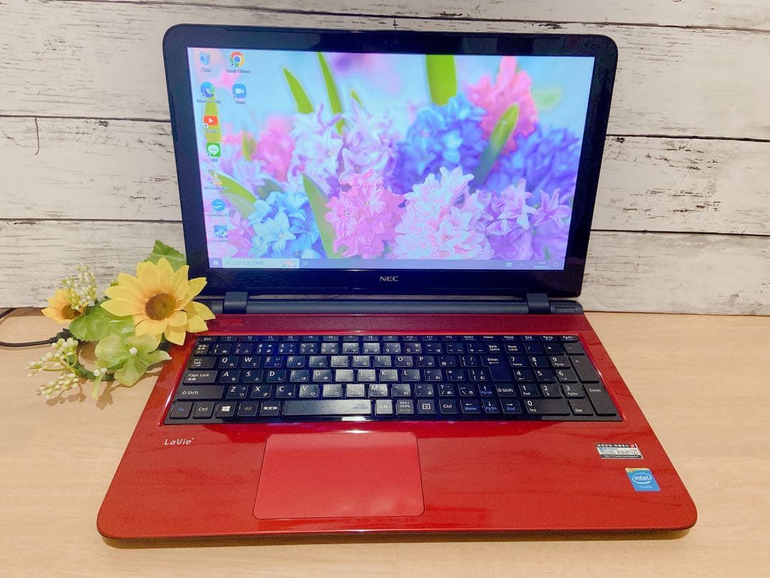 【特価❣】人気のレッド❣すぐに使える薄型ノートPC❣LavieS