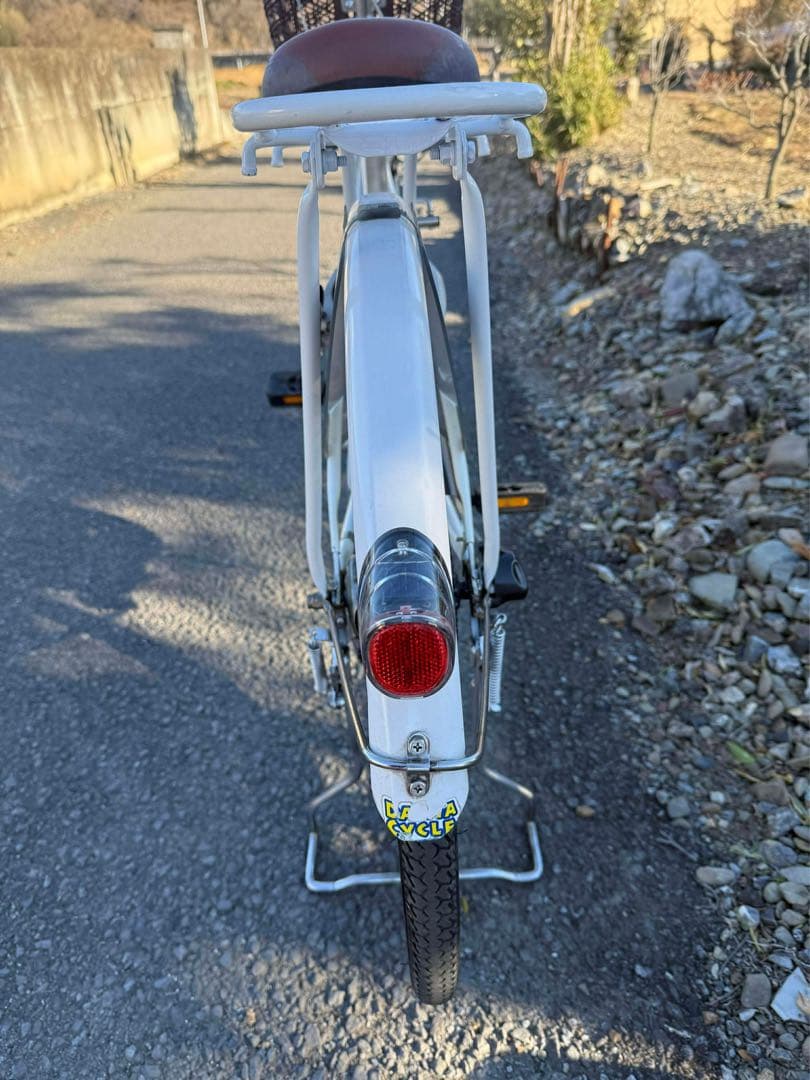 ホワイト 電動アシスト自転車 シティタイプ