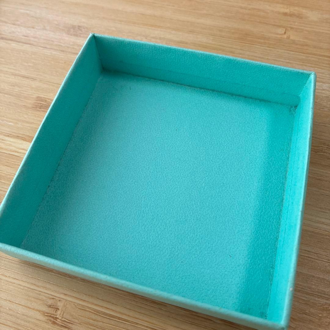 Tiffany & Co. ギフトボックス型アクセサリーケース