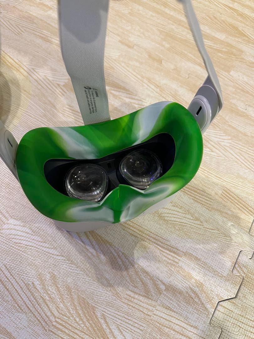  quest2 128G オキュラスクエスト2 美品　ケース付　VR