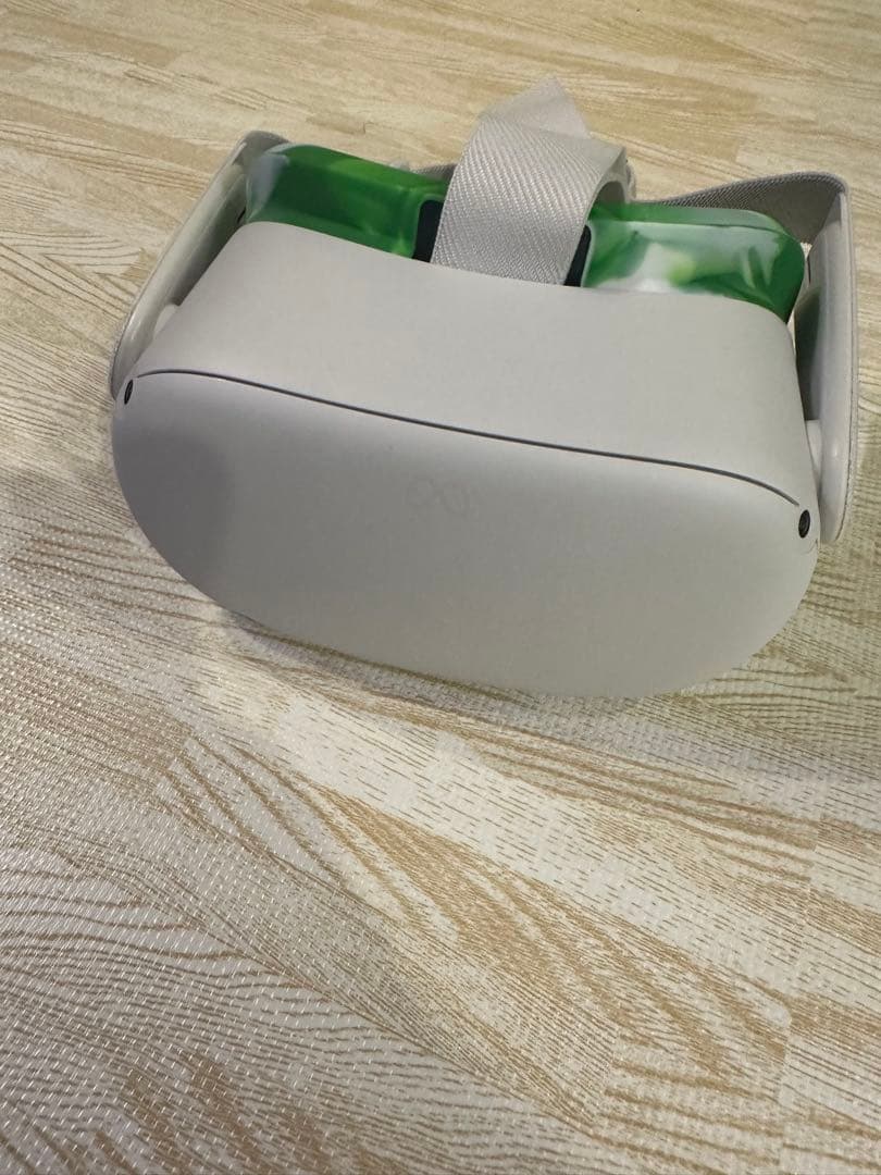  quest2 128G オキュラスクエスト2 美品　ケース付　VR