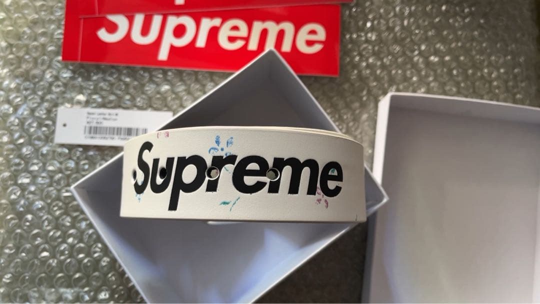 Supreme Repeat Leather Belt ホワイト