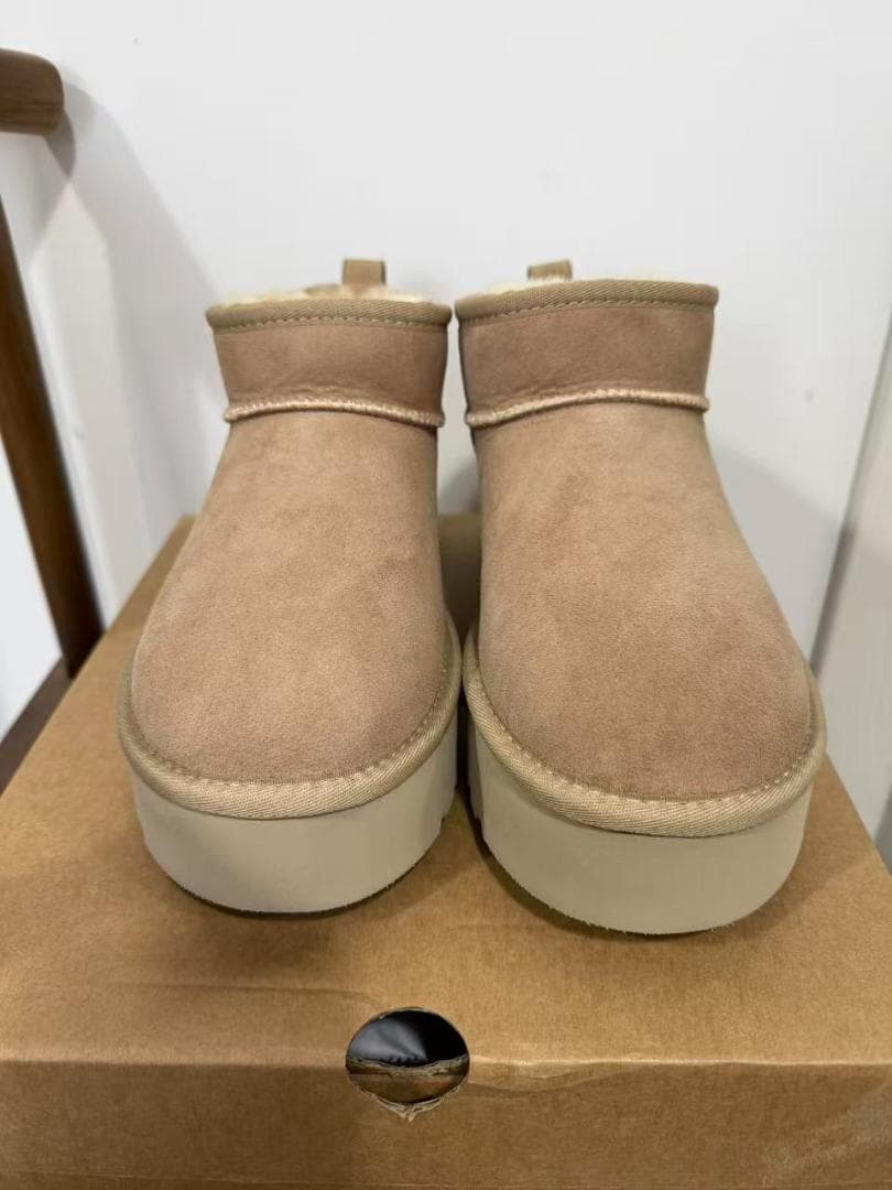 UGG クラシック ウルトラミニ プラットフォーム 3cm厚底 サンド 25cm