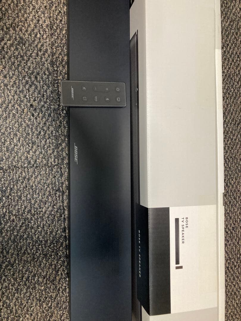 Bose TV スピーカー 本体と付属品