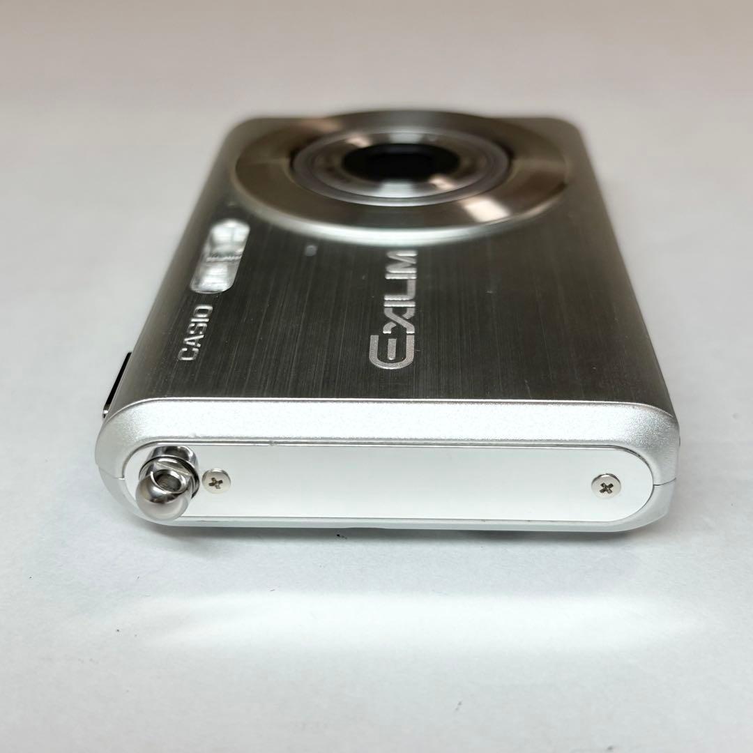 CASIO カシオ EXILIM EX-Z60 シルバー デジカメ ケース付き