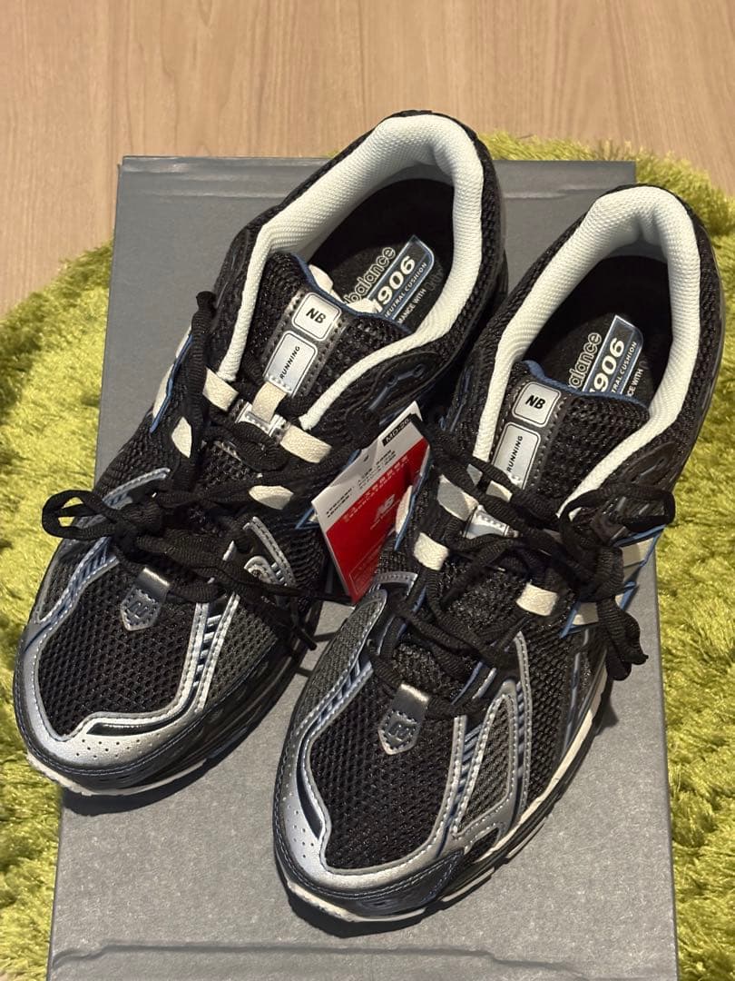 靴 New Balance U1906 RAC