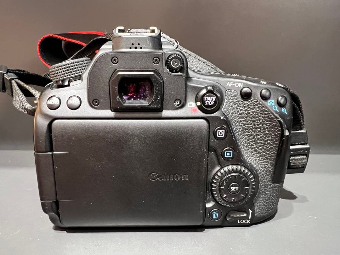 デジタルカメラ Canon eos 80D