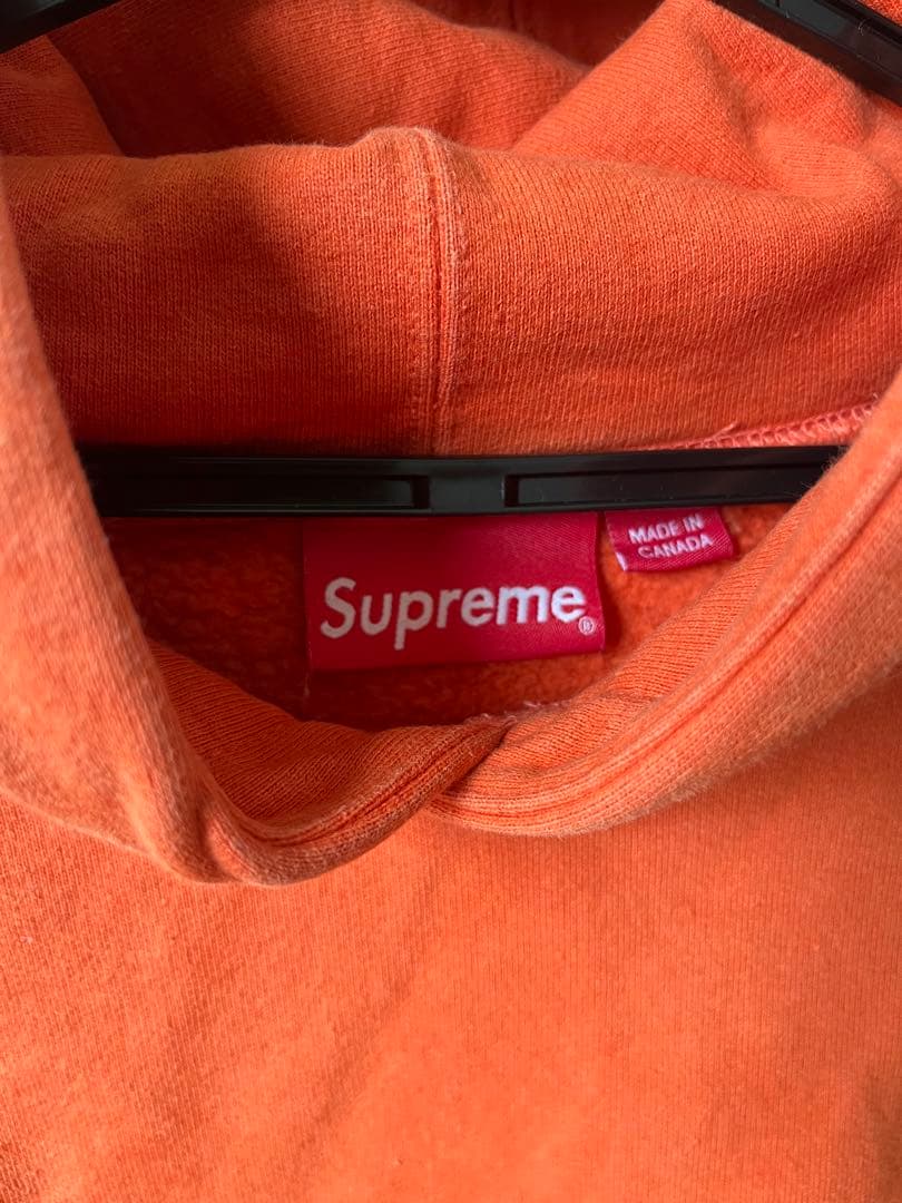supreme パーカー　Lサイズ