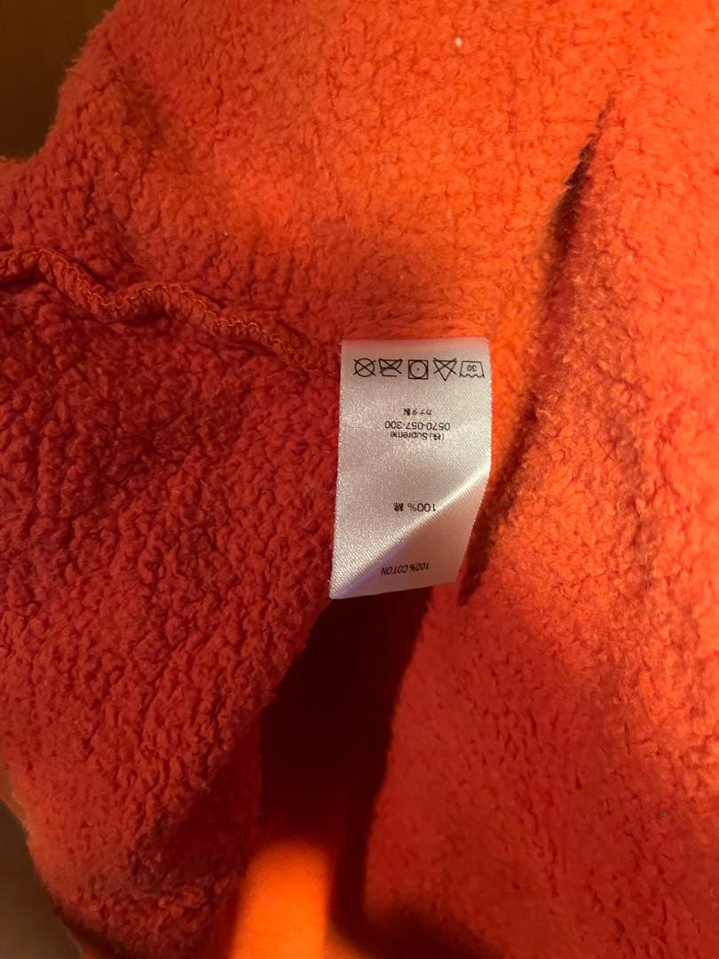 supreme パーカー　Lサイズ