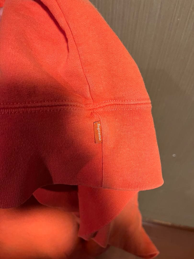 supreme パーカー　Lサイズ