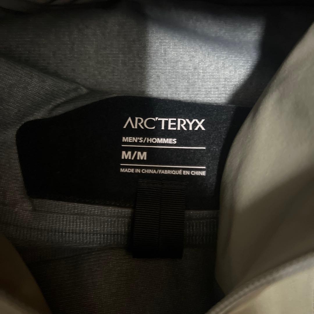 限定モデルARC'TERYX セイバーアノラック