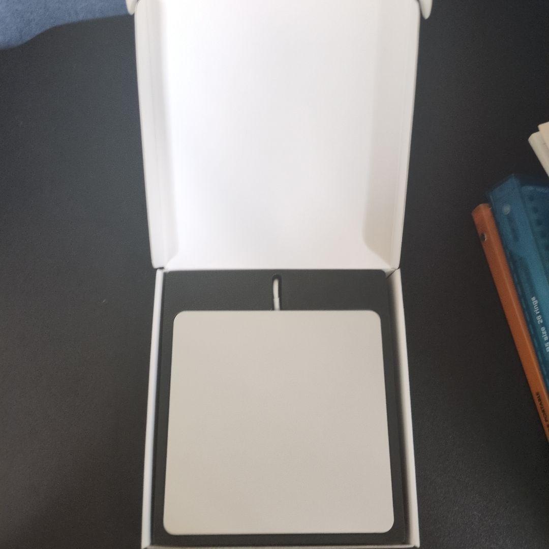 MacBook Air 11インチ Early 2015、USBドライブ