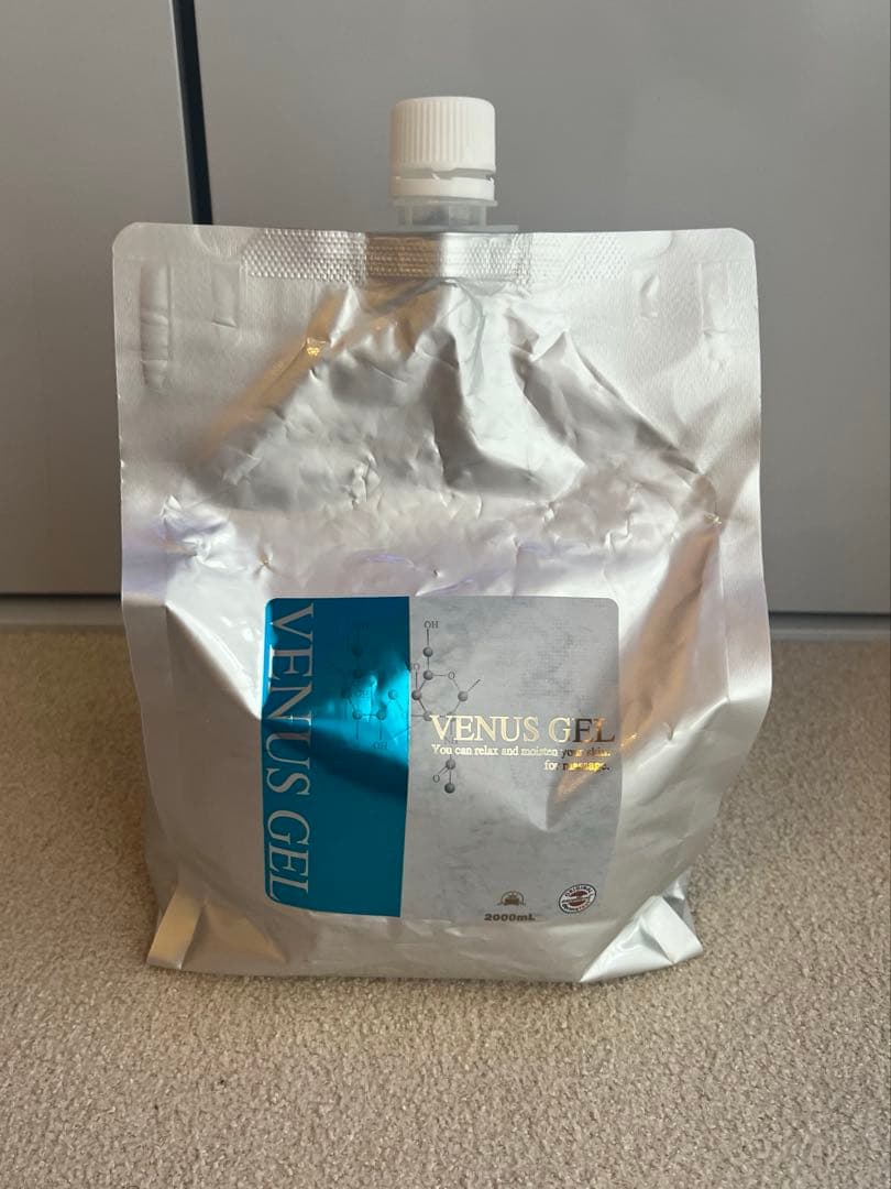 ⭐︎最終値下げ先着⭐︎ ラジオ波・キャビテーション美顔器 （ジェル付き）