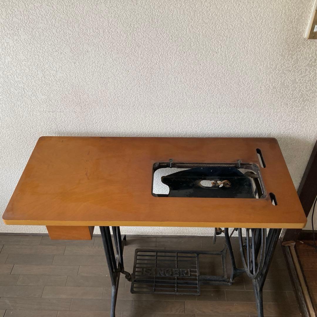 昭和レトロ　アンティーク SINGER社 足踏みタイプミシン木製テーブル