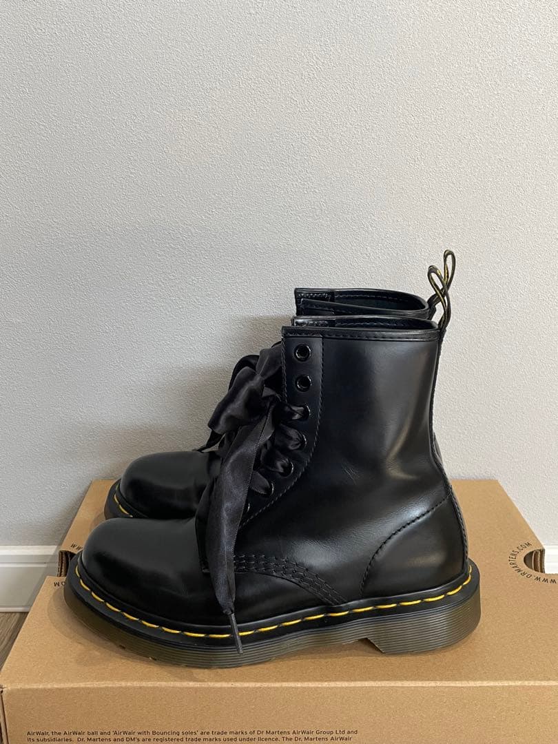 Dr.Martens(ドクターマーチン) 8ホール UK3