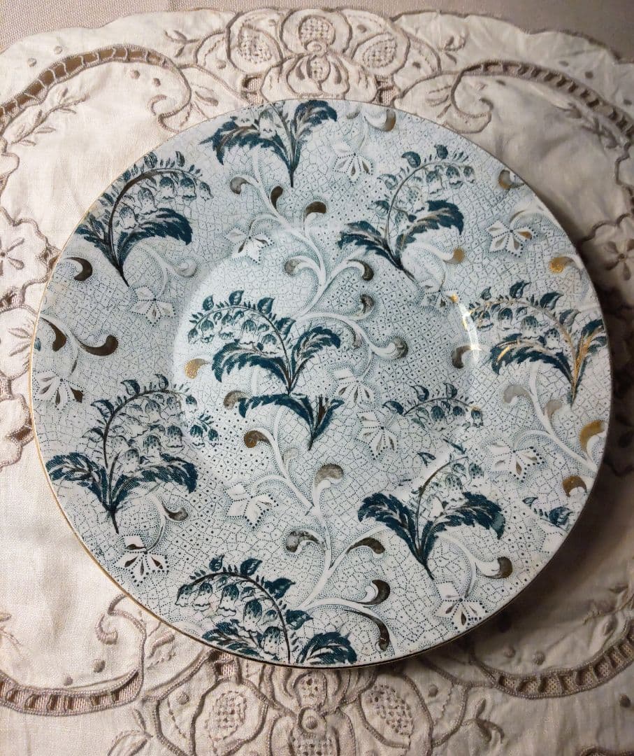 クレイユモントロー鈴蘭　フランスアンティーク