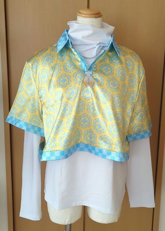 しなにじさんじ 緋八マナ コスプレ