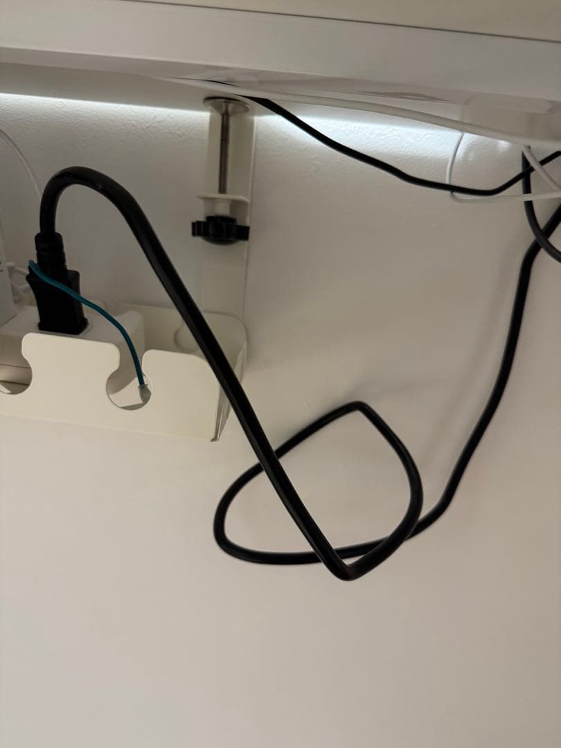 4k 27インチUSB-C 65W対応モニター HDR400