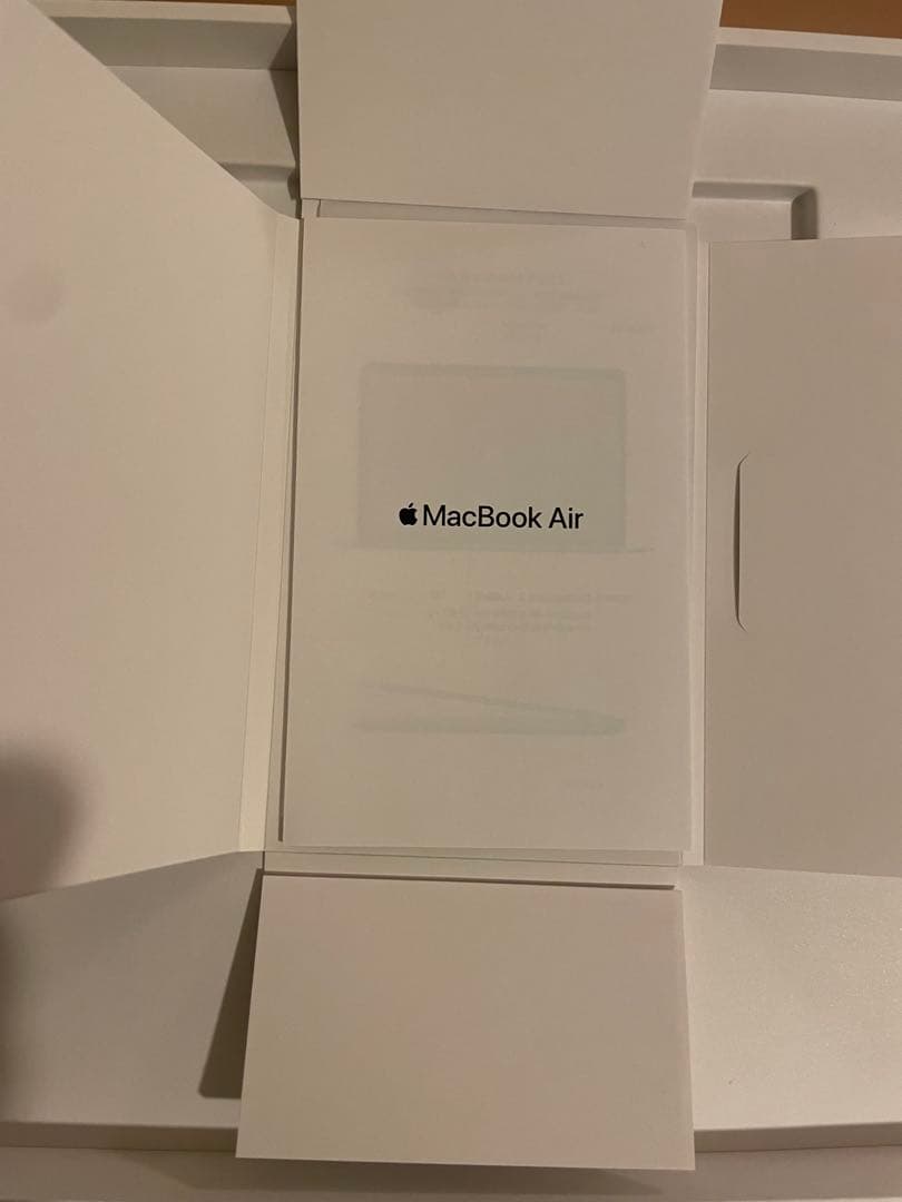 最終値下げ！13インチMacBook Air 箱説明書付 別売りUSBケーブル付