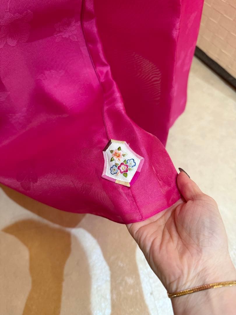 最終価格♪ 韓国の韓服　シルク　チマチョゴリ　ネイビーとピンク