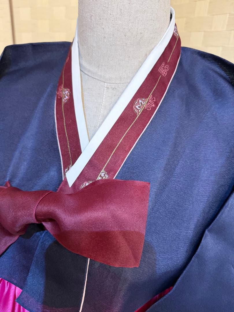 最終価格♪ 韓国の韓服　シルク　チマチョゴリ　ネイビーとピンク