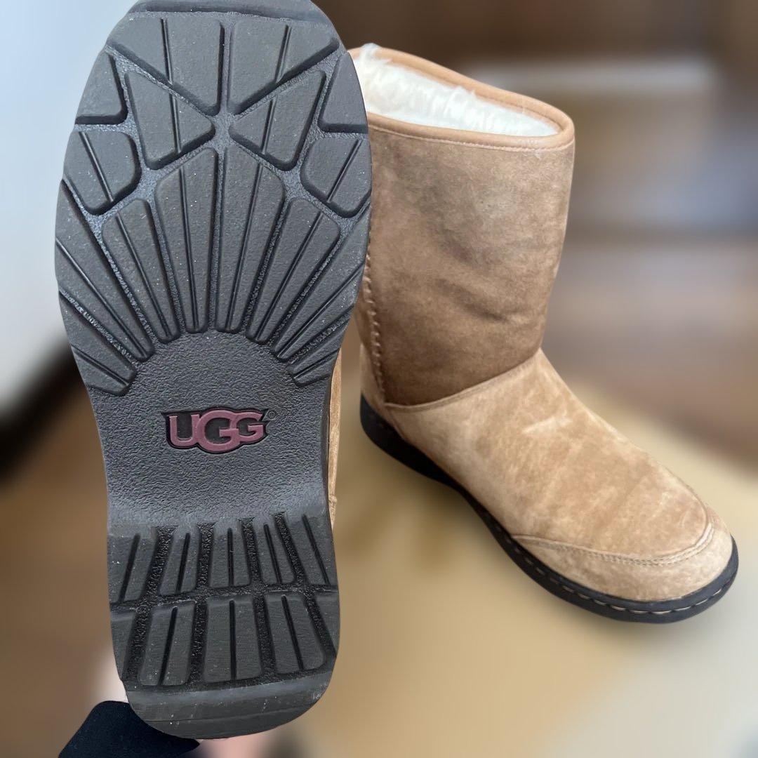 新品未使用　UGG ムートンブーツ　waterproof 防水
