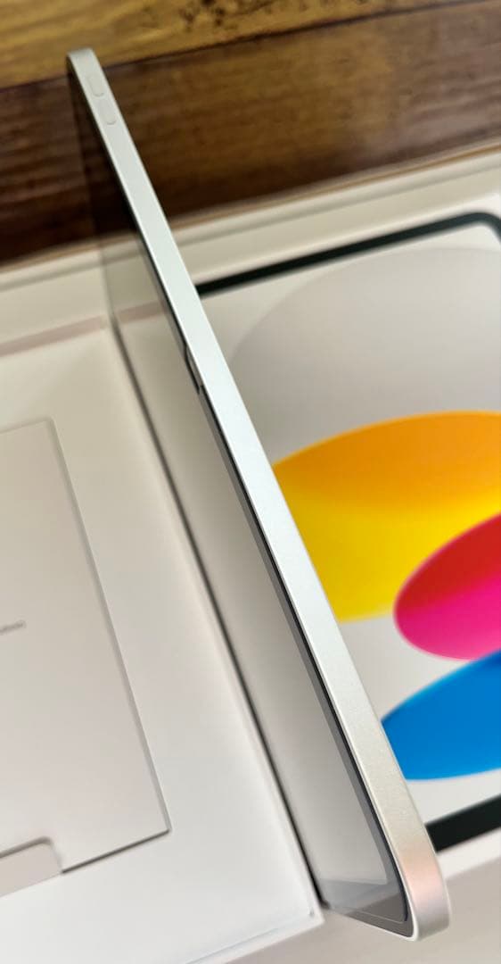 【キノコ】iPad 第10世代 64GB スペースグレー Wifiモデル