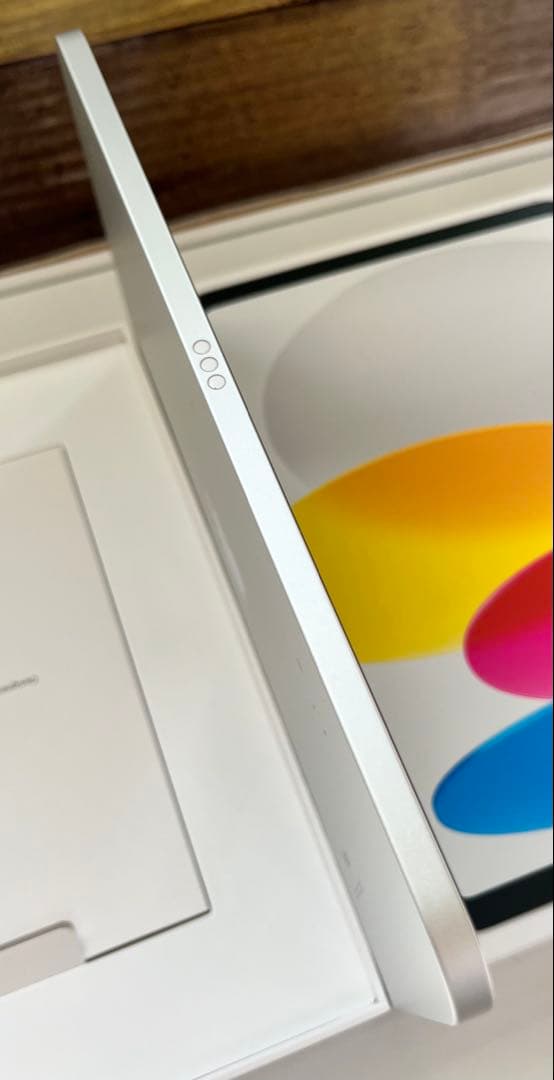 【キノコ】iPad 第10世代 64GB スペースグレー Wifiモデル