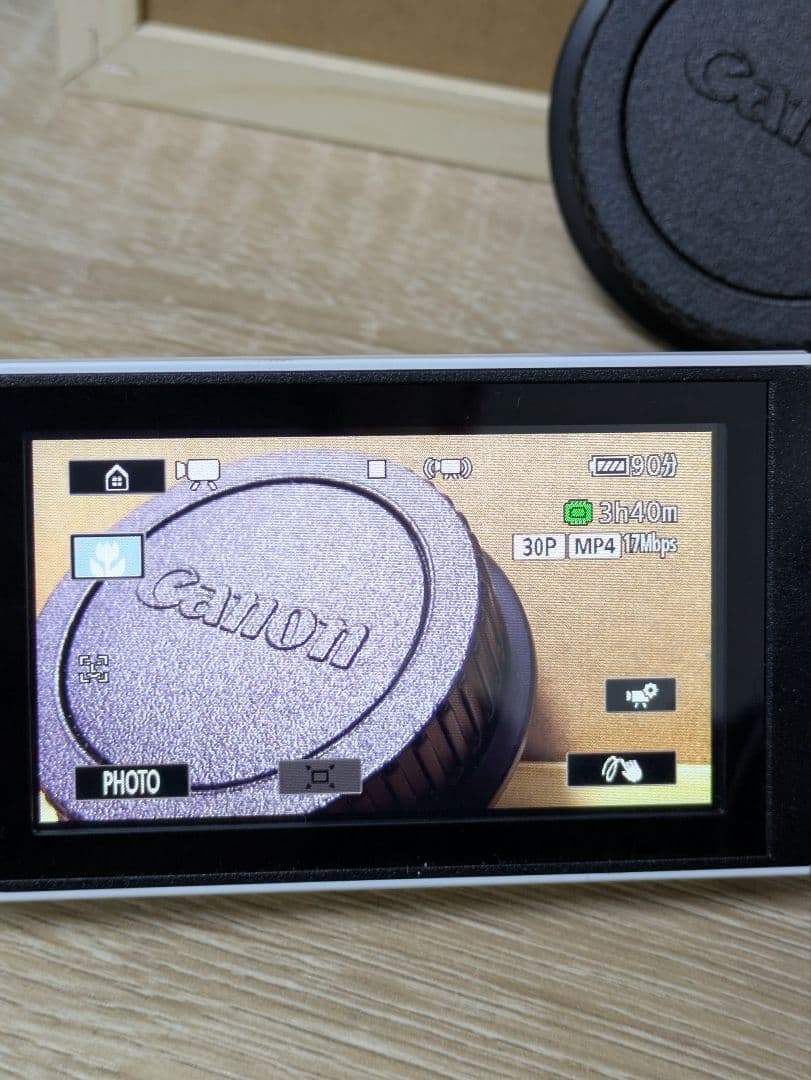 ☘️動作良品☘️Canon IVIS HF R62 ホワイト HDビデオカメラ