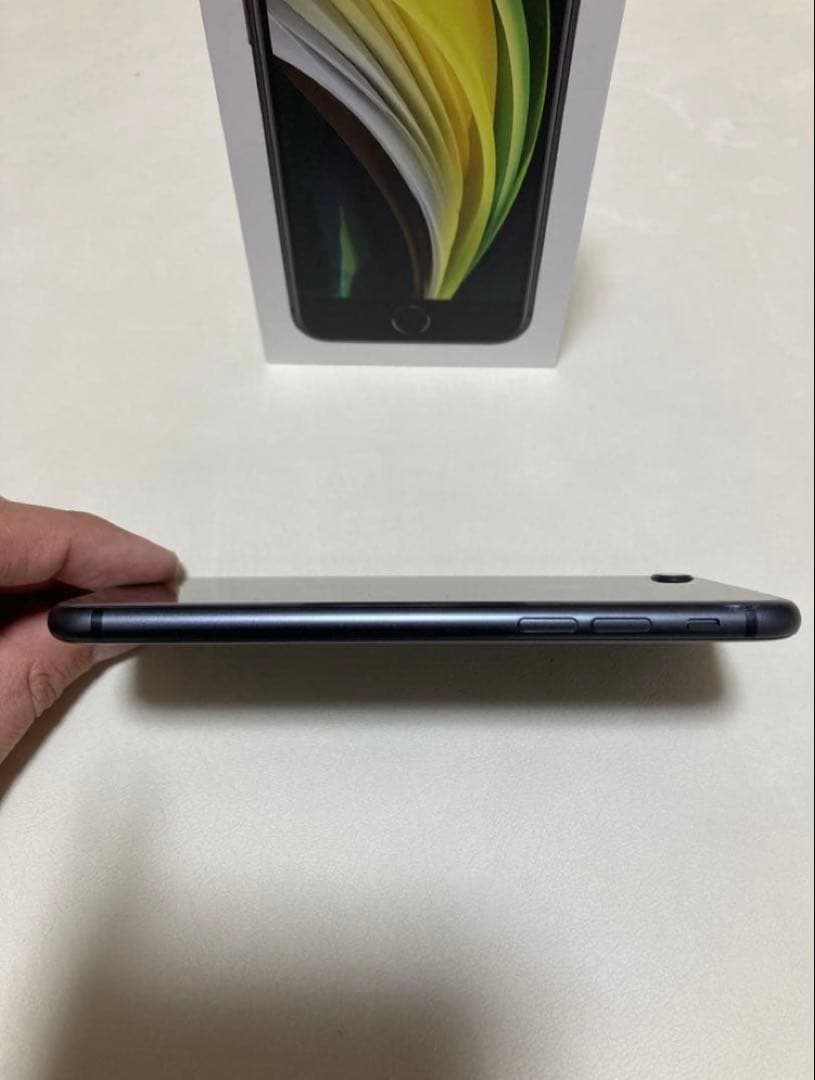 【美品】iPhone8ブラック 本体のみ　バッテリー容量91%