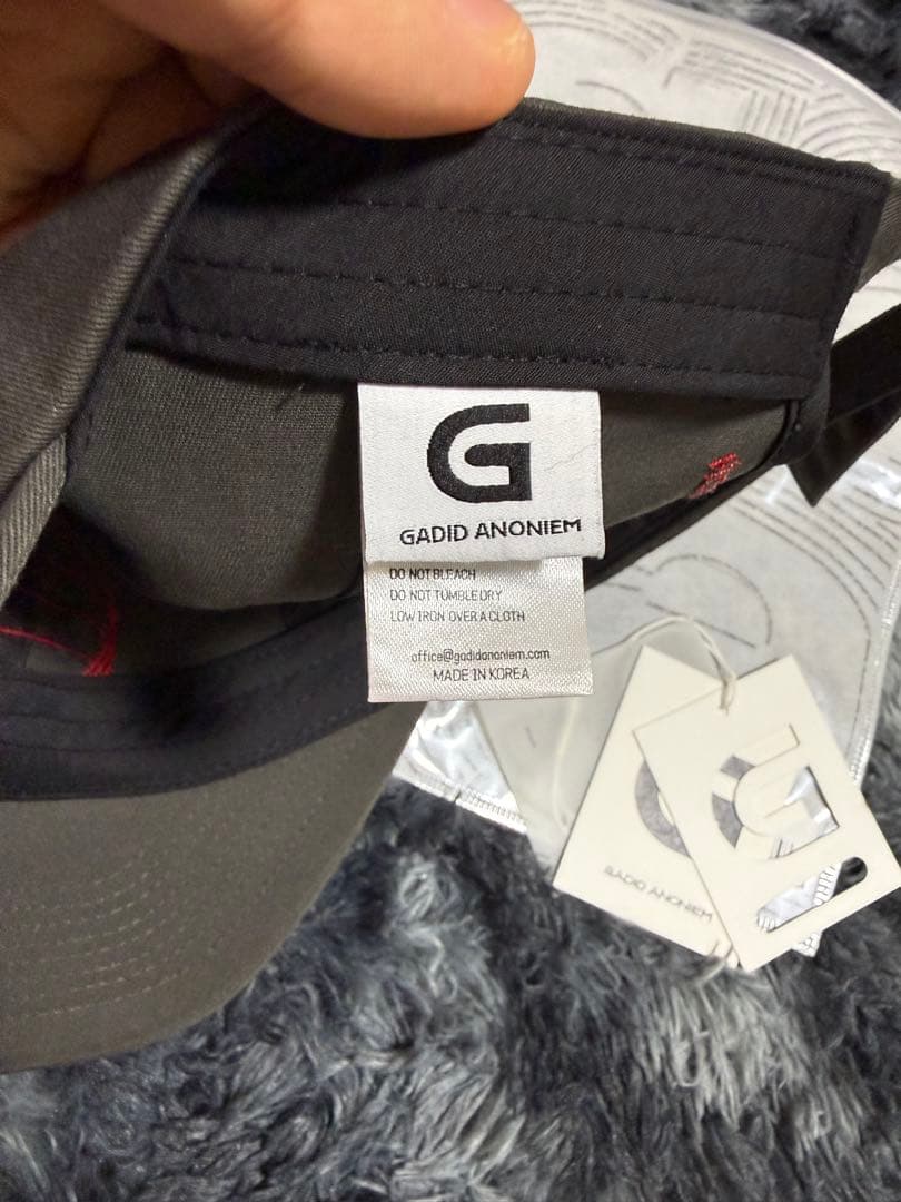 GADID ANONIEM キャップ