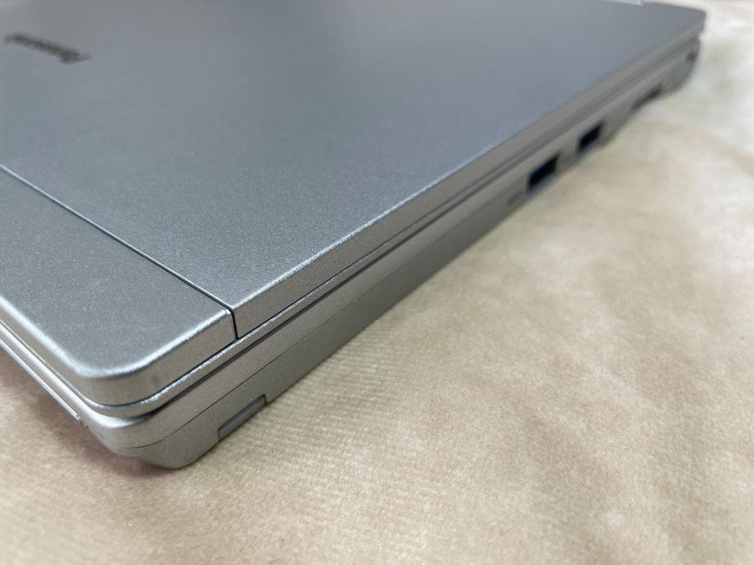 CF-QV9 タッチパネル SSD512GB MEM16GB WIN11 中古