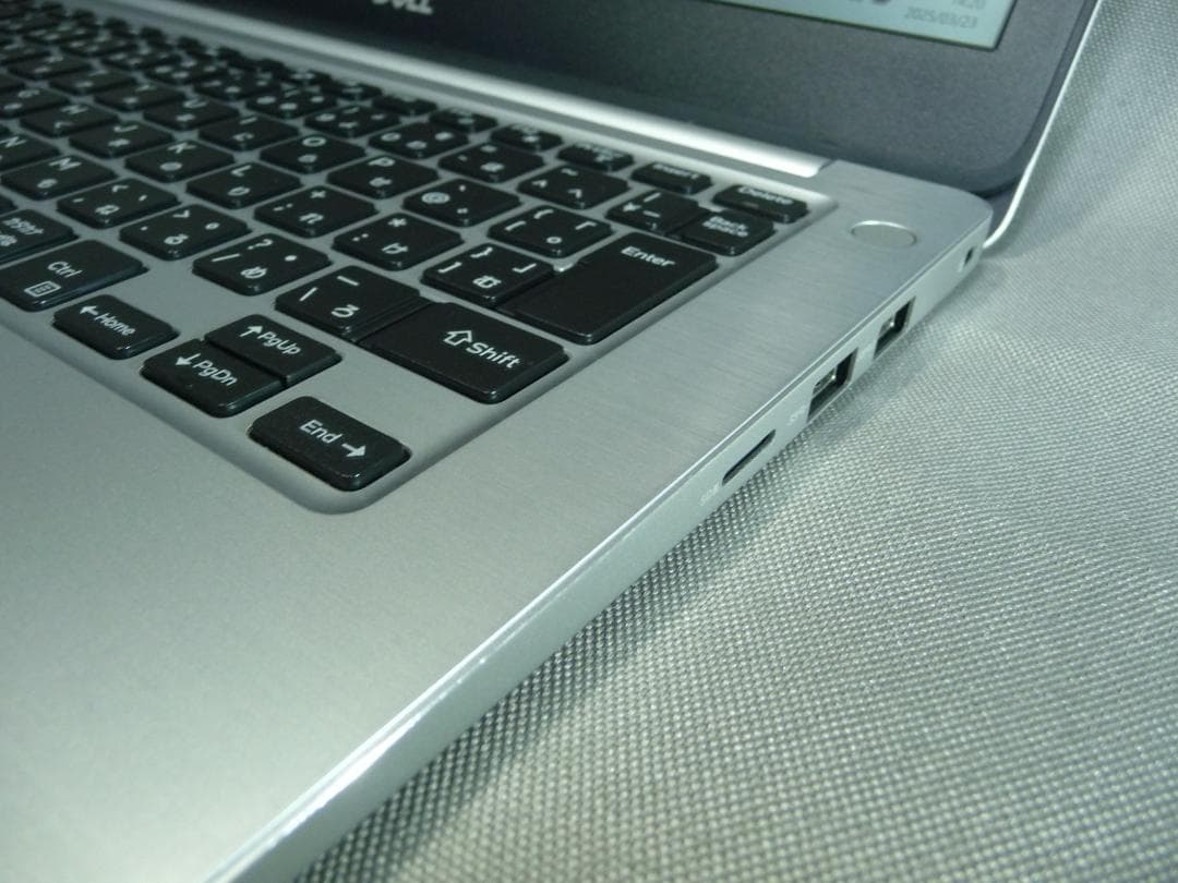 DELL　Inspiron P87G001