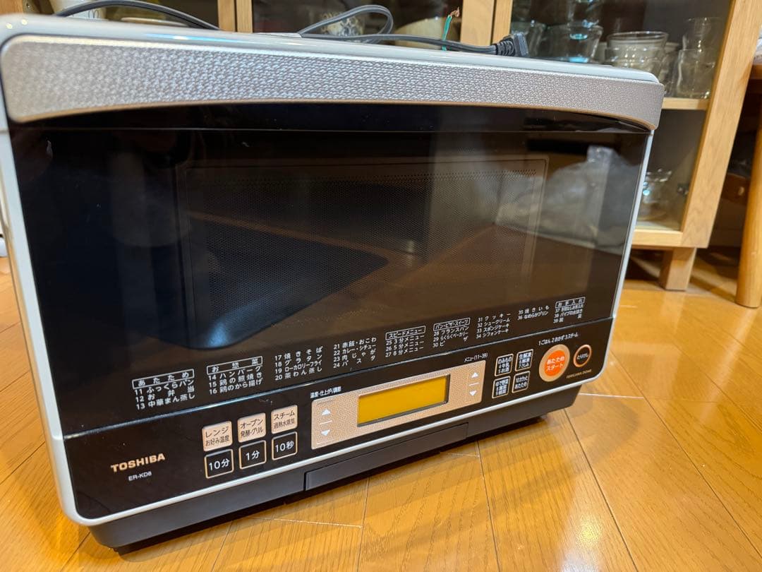 【東芝】石窯ドーム　電子オーブンレンジ　ER-KD8（H）2013年モデル