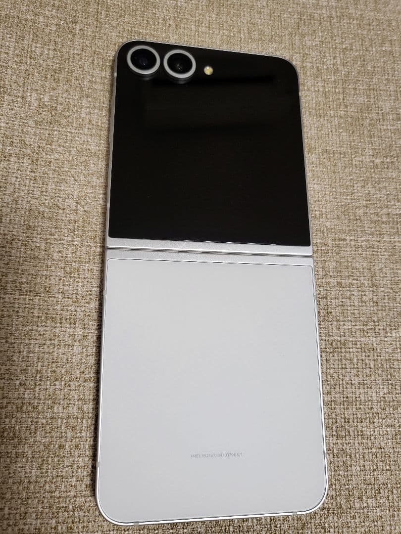 GALAXY Z Flip6 ホワイト(256GB)