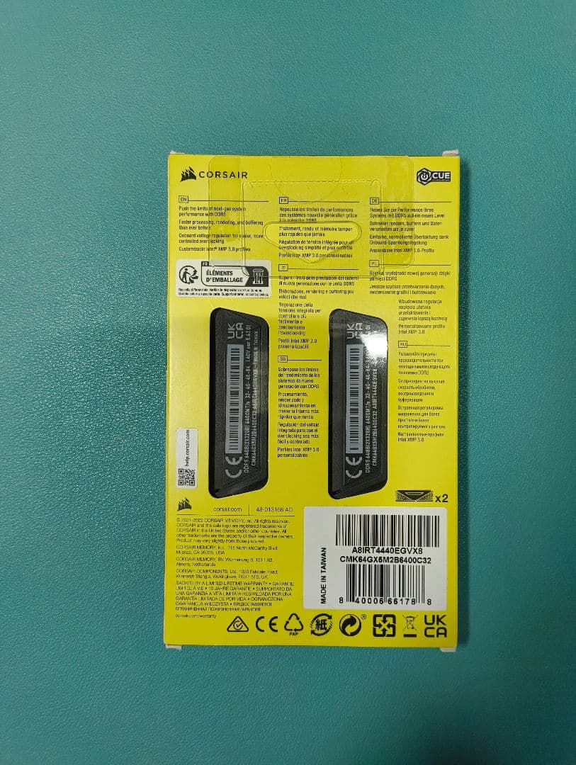 メモリー CORSAIR VENGEANCE DDR5 64GB 6400MHz