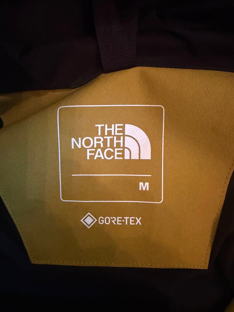美品　THE NORTH FACE マウンテンジャケット NP61800 M