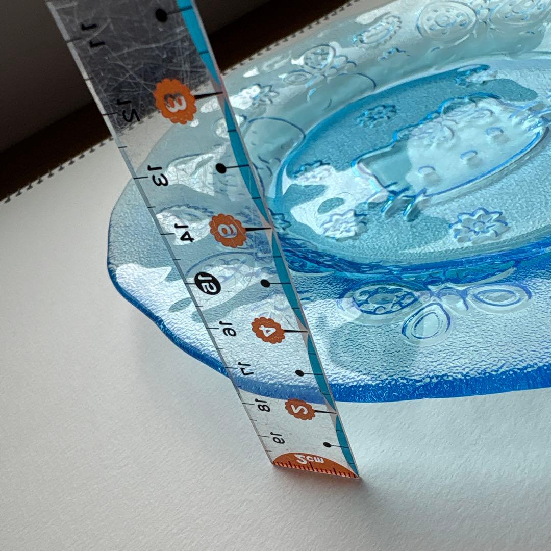 レア　ハローキティ ブルーガラス　皿 透明　水色 サンリオ　蝶々１枚